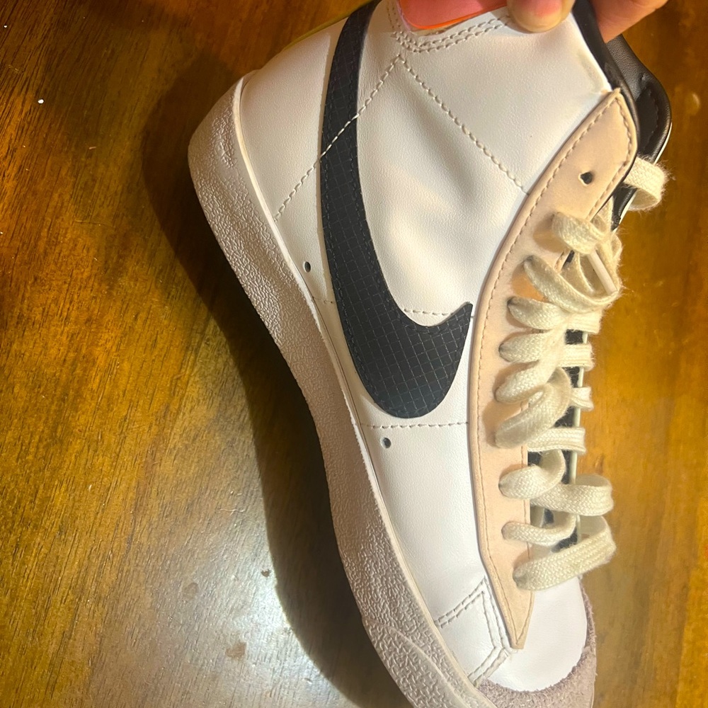 New! Nike blazers! Never wore! Sz 4.5y multi color